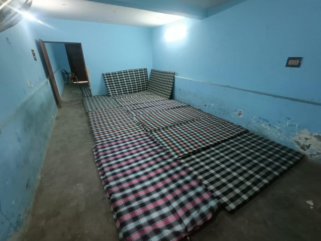 Shri Annapurna Dormitory Hostel Rāmnagar Екстериор снимка
